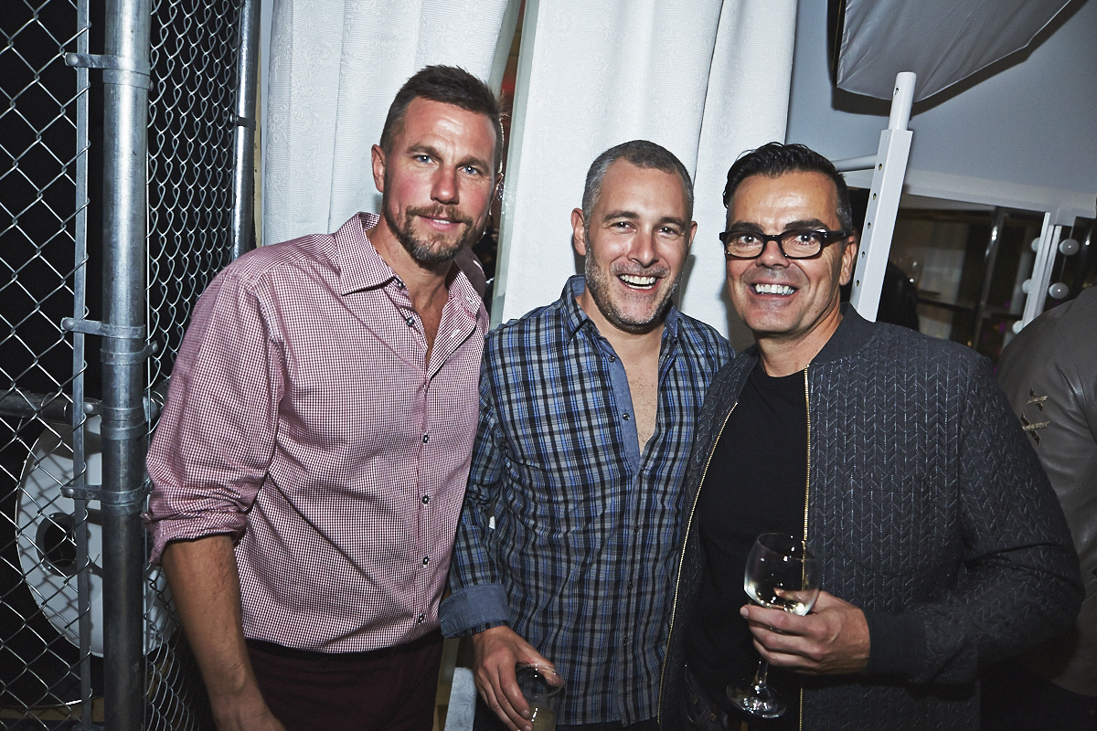 L'agence Tuxedo célèbre son déménagement avec une pendaison de crémaillère bien arrosée!