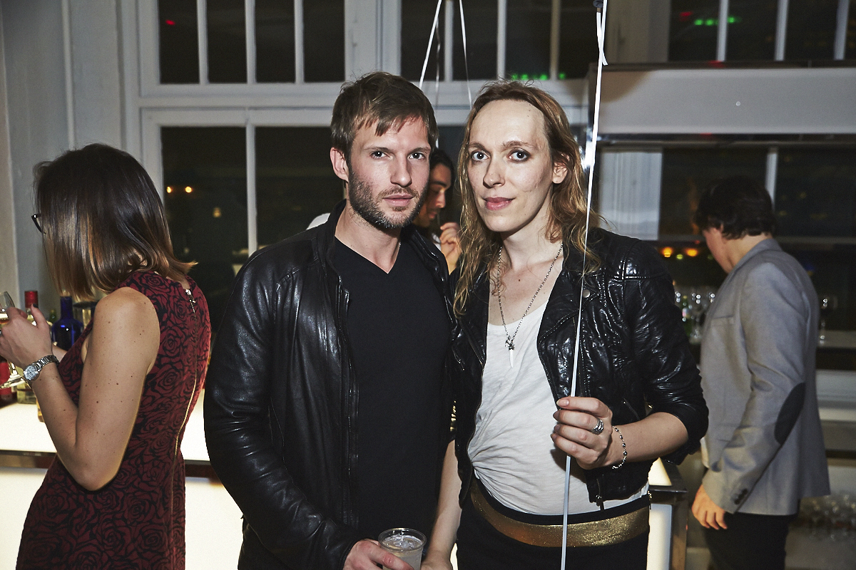 L'agence Tuxedo célèbre son déménagement avec une pendaison de crémaillère bien arrosée!