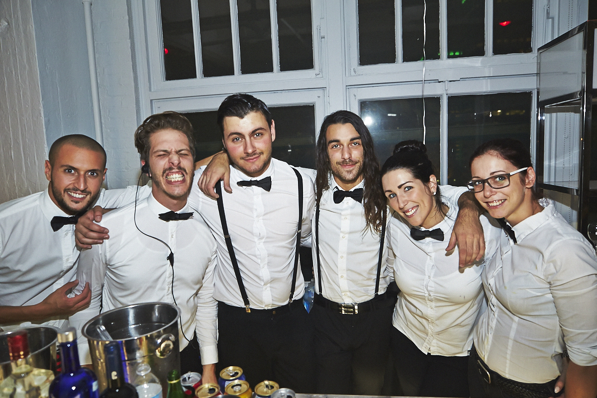 L'agence Tuxedo célèbre son déménagement avec une pendaison de crémaillère bien arrosée!