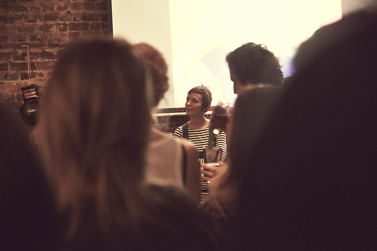 Venir en gang pour les 1 an du site de nouvelles et images érotiques jesuisvenu.com