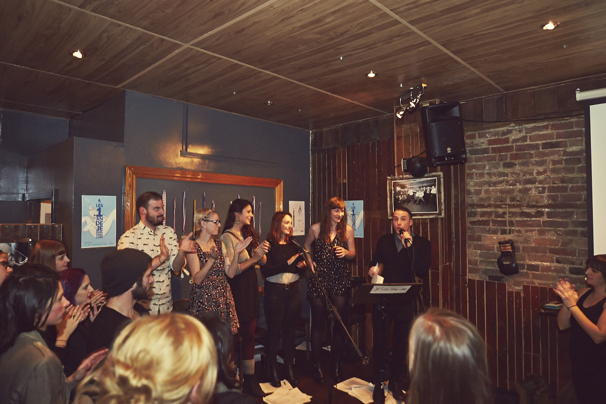 Venir en gang pour les 1 an du site de nouvelles et images érotiques jesuisvenu.com