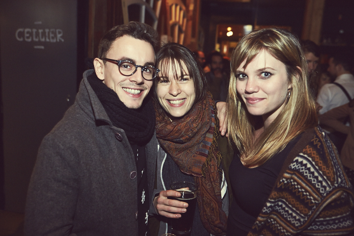 Venir en gang pour les 1 an du site de nouvelles et images érotiques jesuisvenu.com