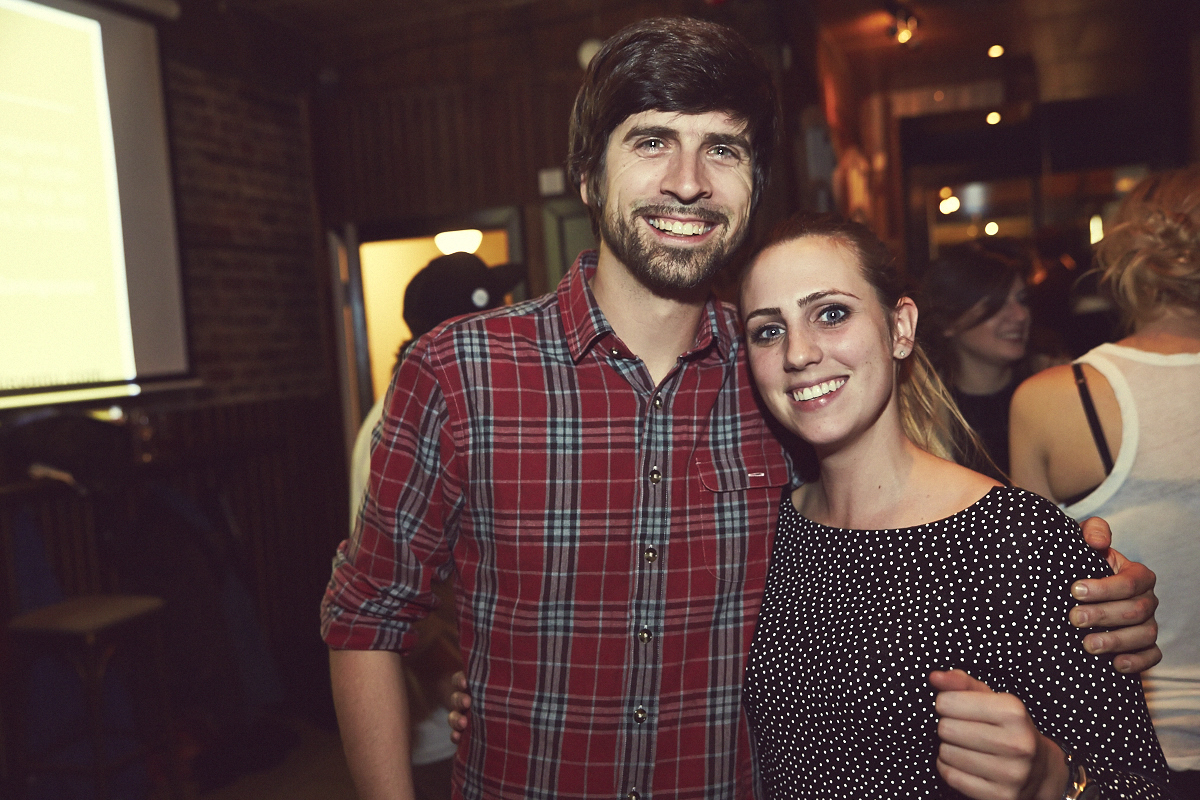 Venir en gang pour les 1 an du site de nouvelles et images érotiques jesuisvenu.com