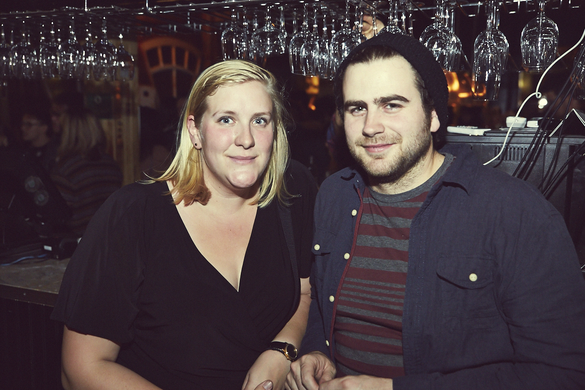 Venir en gang pour les 1 an du site de nouvelles et images érotiques jesuisvenu.com