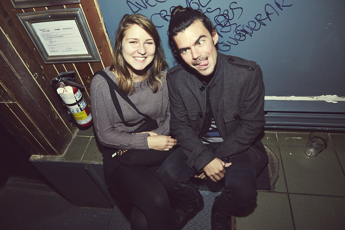 Venir en gang pour les 1 an du site de nouvelles et images érotiques jesuisvenu.com