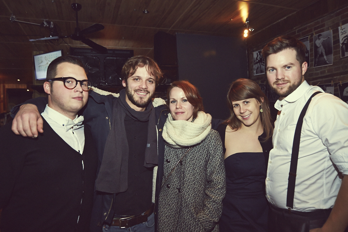 Venir en gang pour les 1 an du site de nouvelles et images érotiques jesuisvenu.com