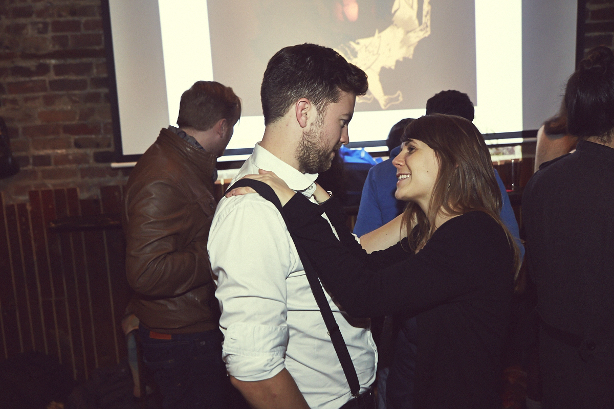 Venir en gang pour les 1 an du site de nouvelles et images érotiques jesuisvenu.com