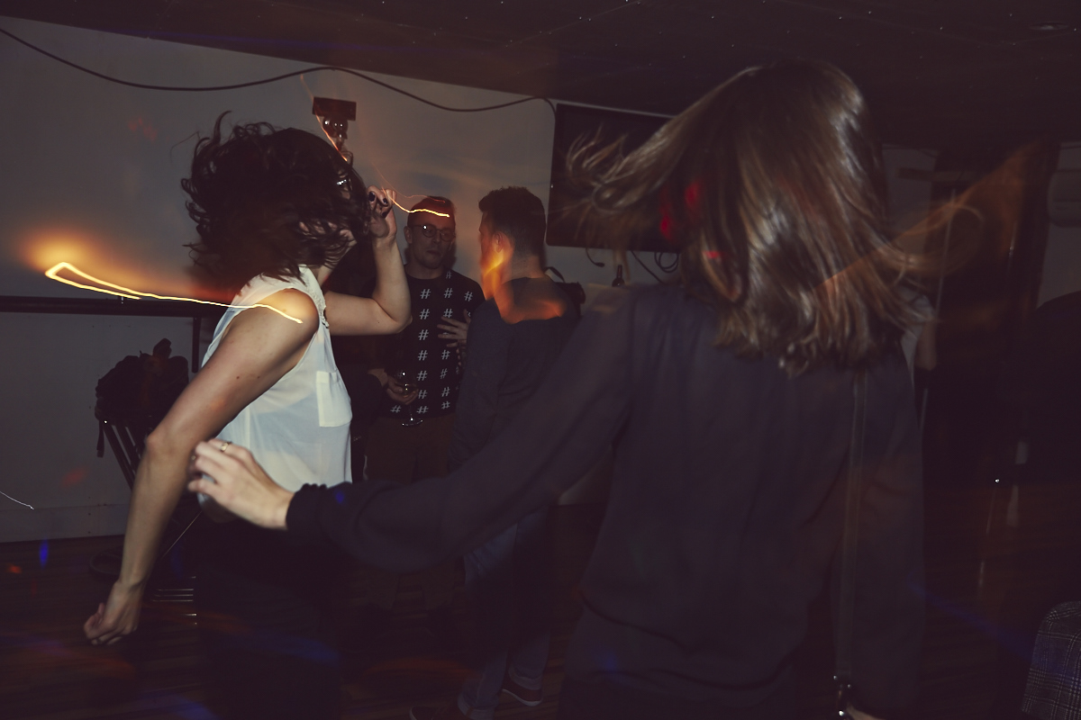 Venir en gang pour les 1 an du site de nouvelles et images érotiques jesuisvenu.com