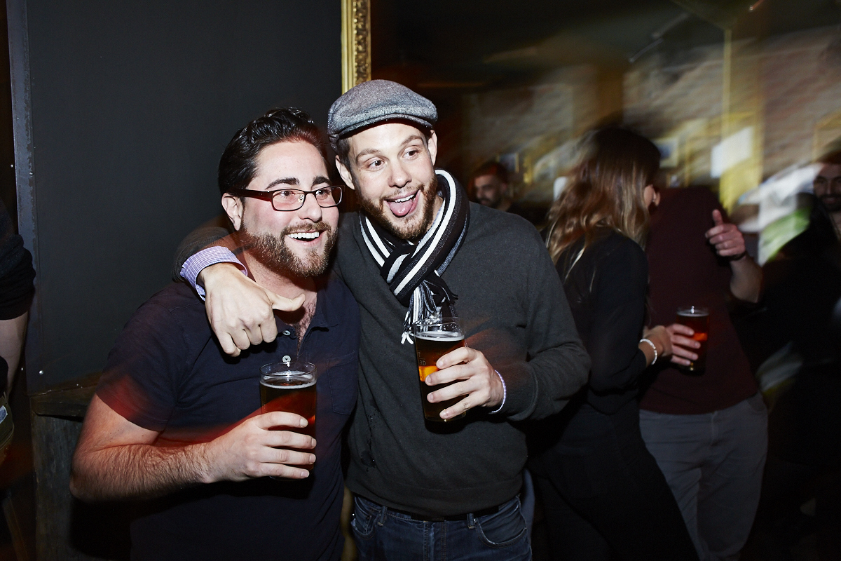 Champagne, huîtres et dancefloor de feu pour les 2 ans du Saint-Édouard