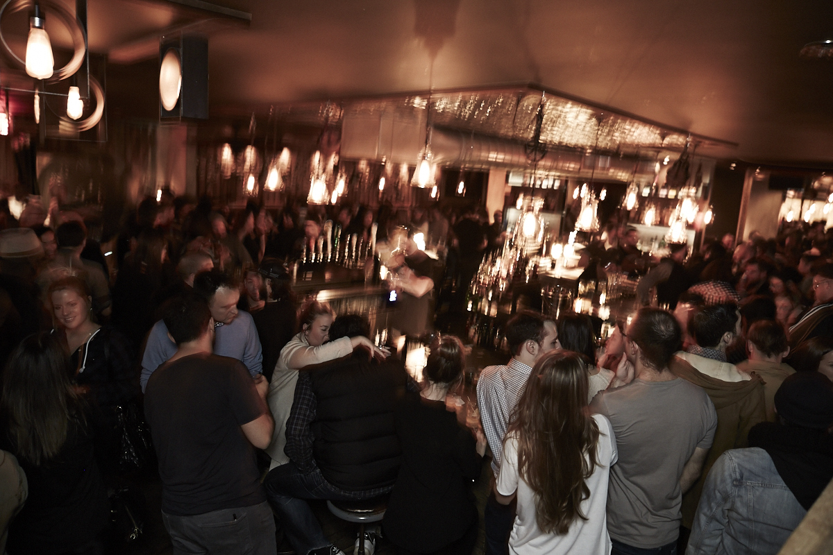 Champagne, huîtres et dancefloor de feu pour les 2 ans du Saint-Édouard