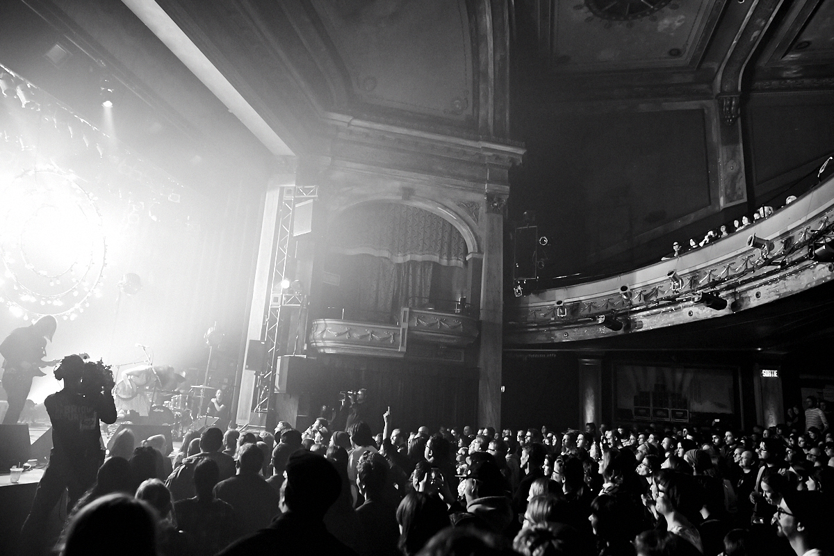 Lisa Leblanc rock the shit au lancement de son nouvel album anglo Highways, Heartaches and Time Well Wasted