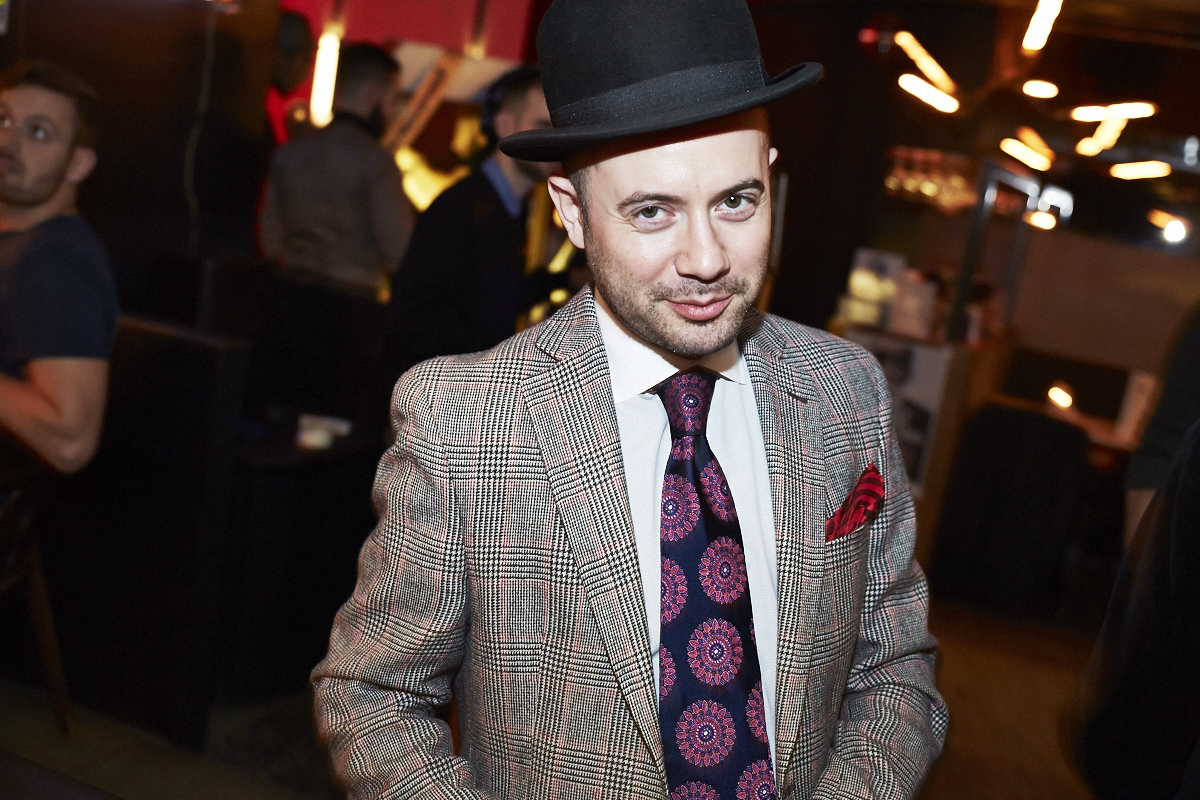 JimLeBarbier fait des ravages au Mme.Lee pour le lancement de Movember