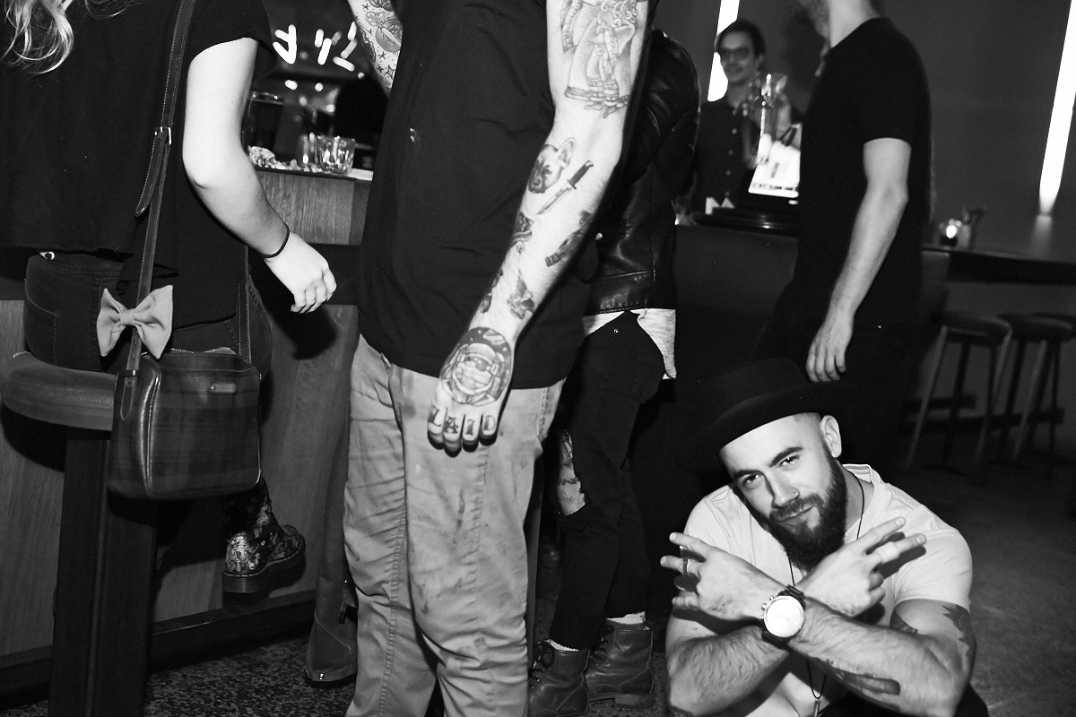 JimLeBarbier fait des ravages au Mme.Lee pour le lancement de Movember