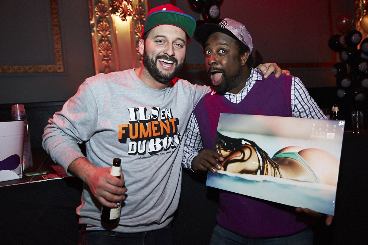 Moustaches, surfboards et destination paradisiaque pour la nouvelle saison de OuiSurf!