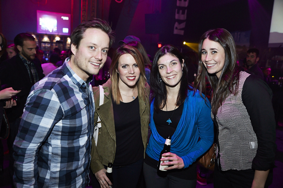 Moustaches, surfboards et destination paradisiaque pour la nouvelle saison de OuiSurf!