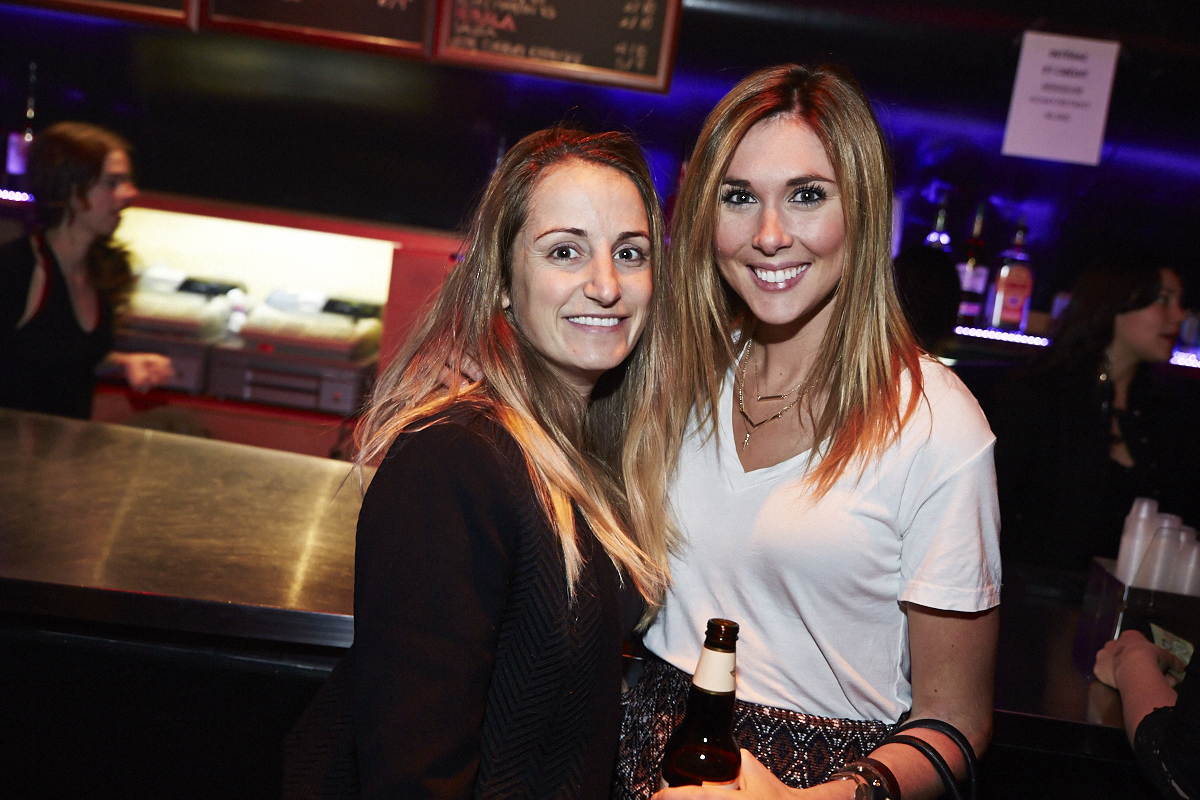 Moustaches, surfboards et destination paradisiaque pour la nouvelle saison de OuiSurf!