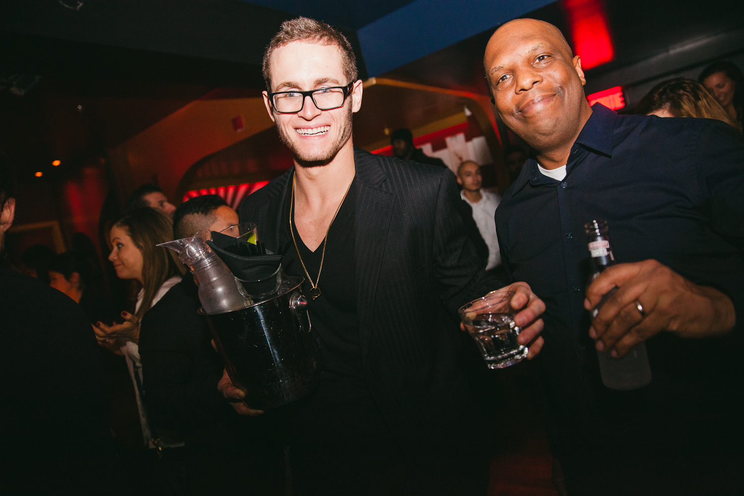 Le Peopl coule au rythme de la vodka pour sa soirée Di Salvio Reunion