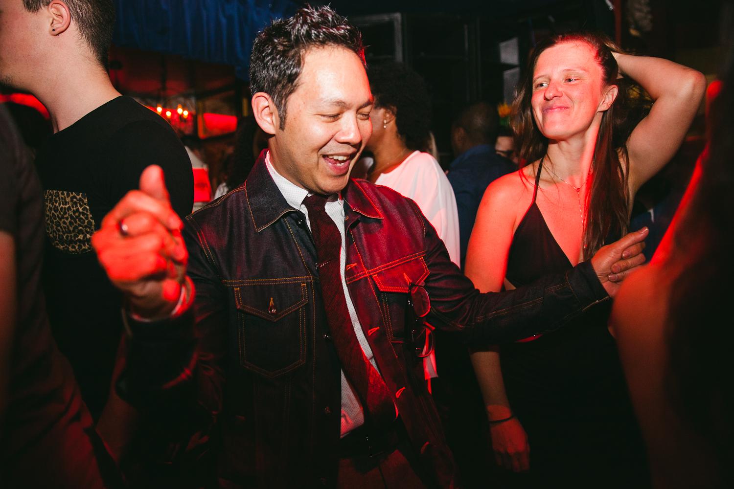 Le Peopl coule au rythme de la vodka pour sa soirée Di Salvio Reunion