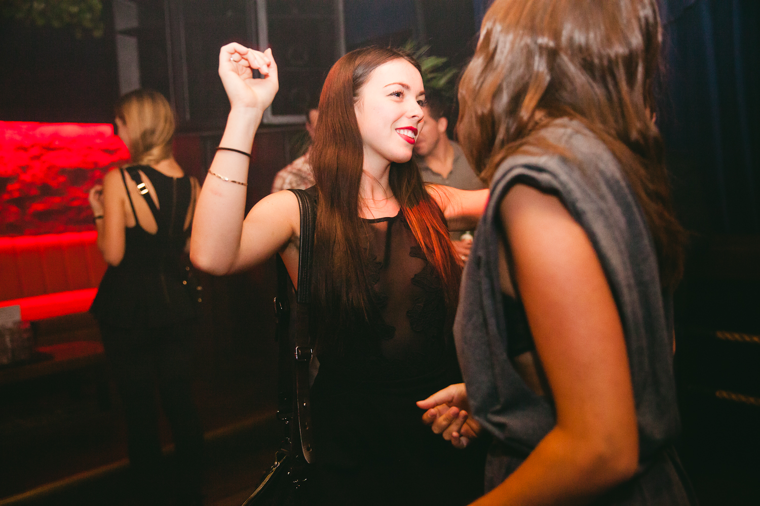 Le club Peopl fête ses deux ans à grands coups de shooters pis de bonne musique