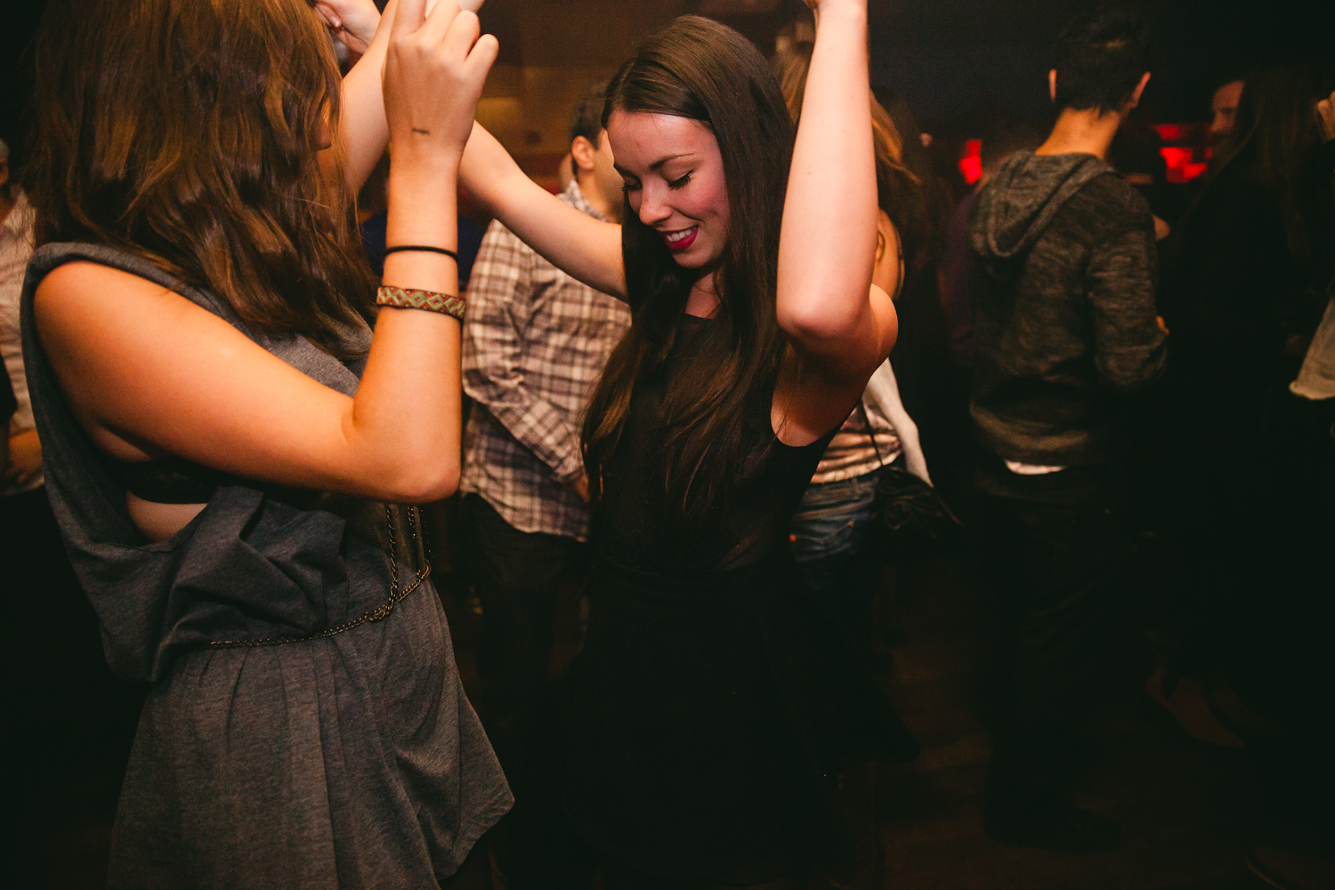 Le club Peopl fête ses deux ans à grands coups de shooters pis de bonne musique