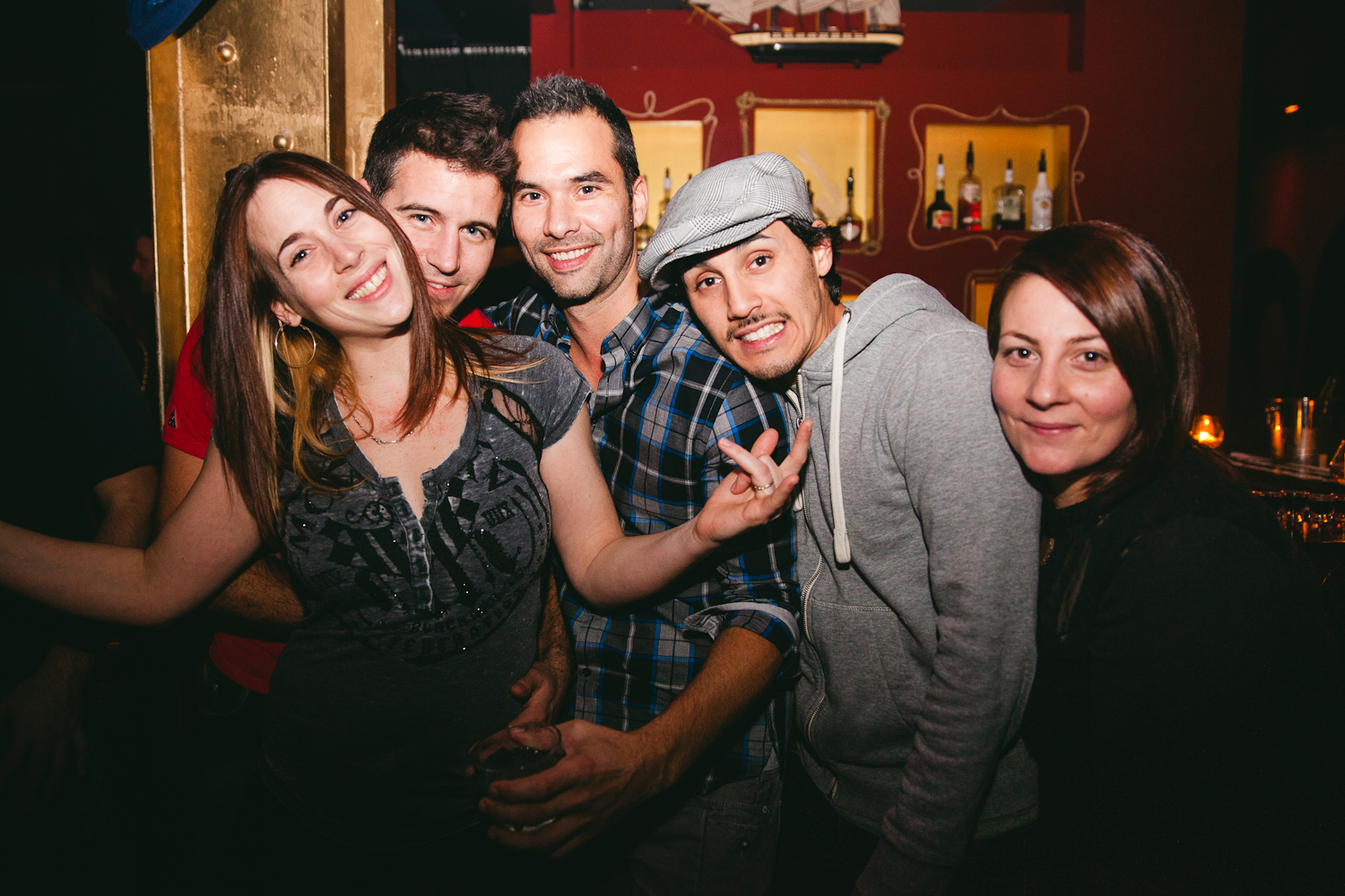 Le club Peopl fête ses deux ans à grands coups de shooters pis de bonne musique