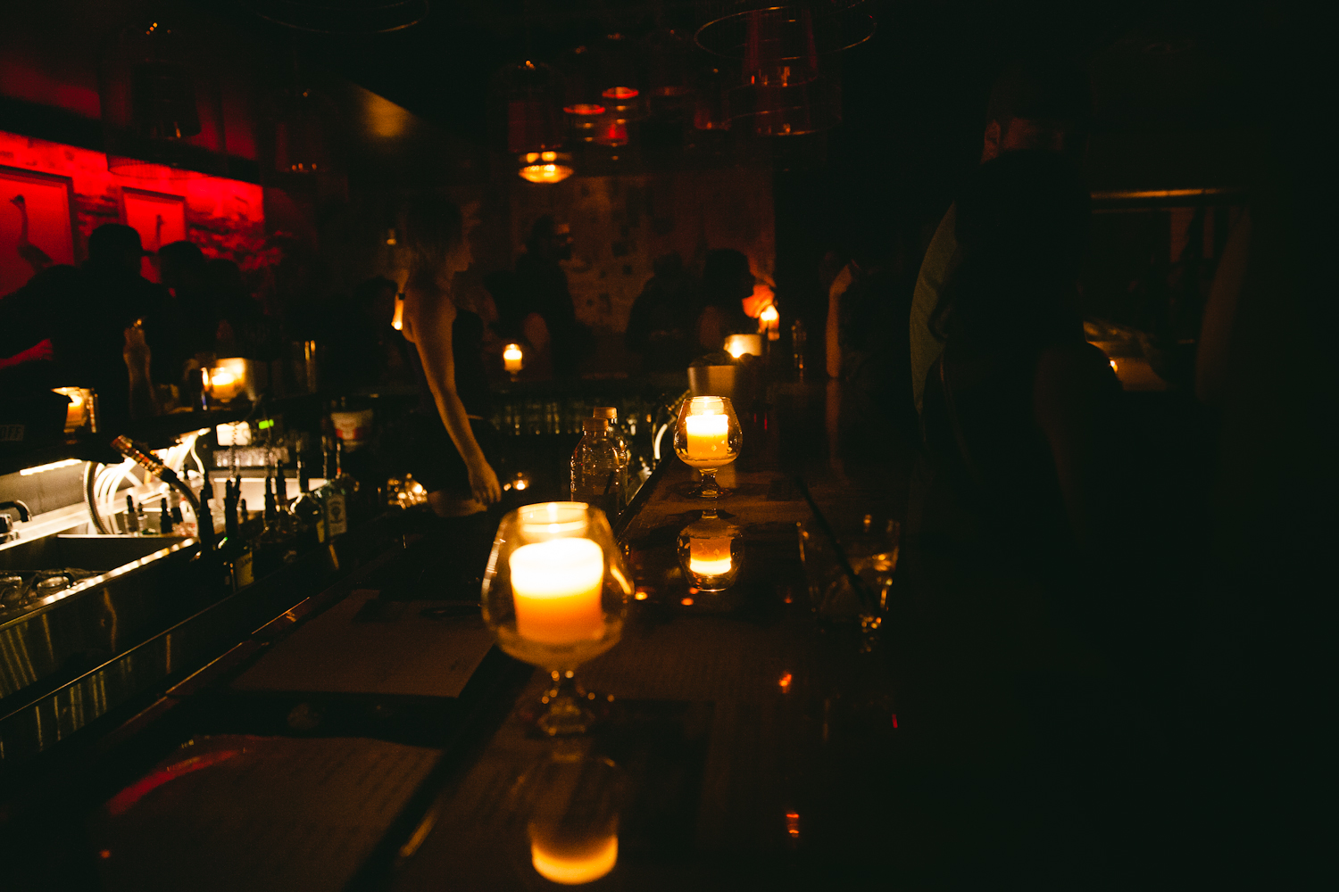 Le club Peopl fête ses deux ans à grands coups de shooters pis de bonne musique