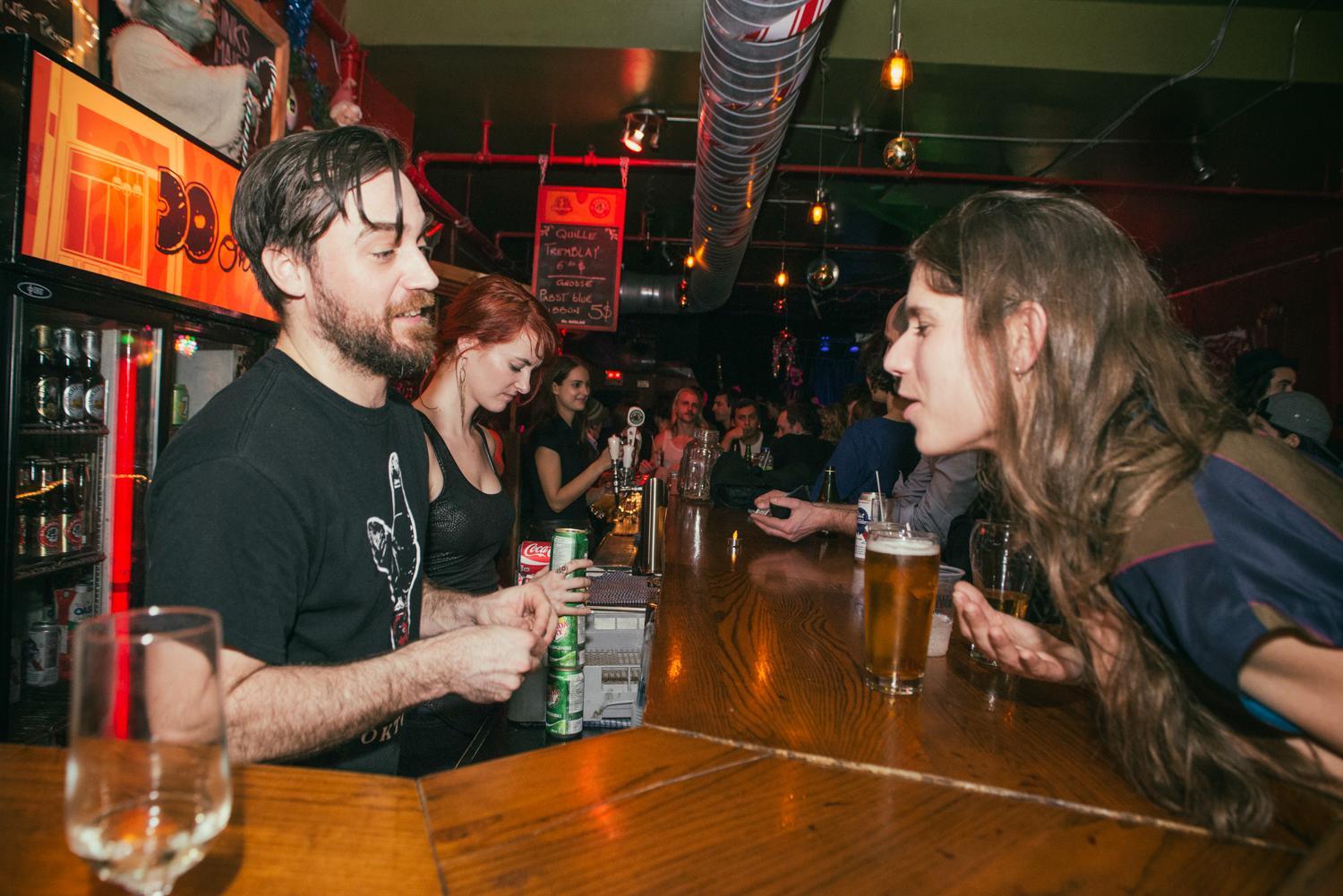 Folle ambiance et dancefloor en feu pour le party de Noël Dare to Care!