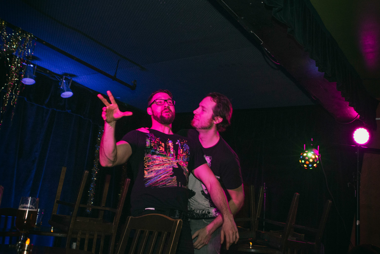 Folle ambiance et dancefloor en feu pour le party de Noël Dare to Care!