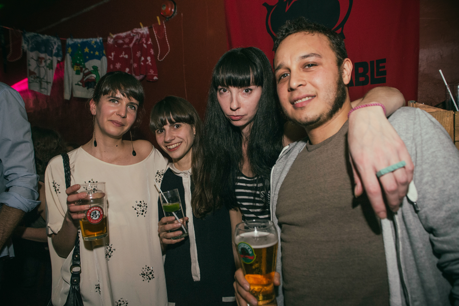 Folle ambiance et dancefloor en feu pour le party de Noël Dare to Care!