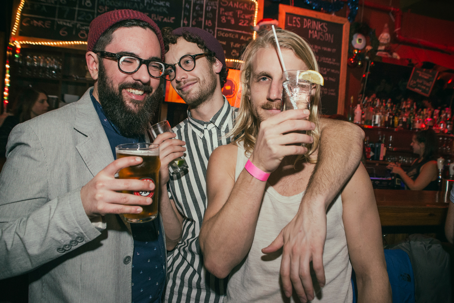 Folle ambiance et dancefloor en feu pour le party de Noël Dare to Care!