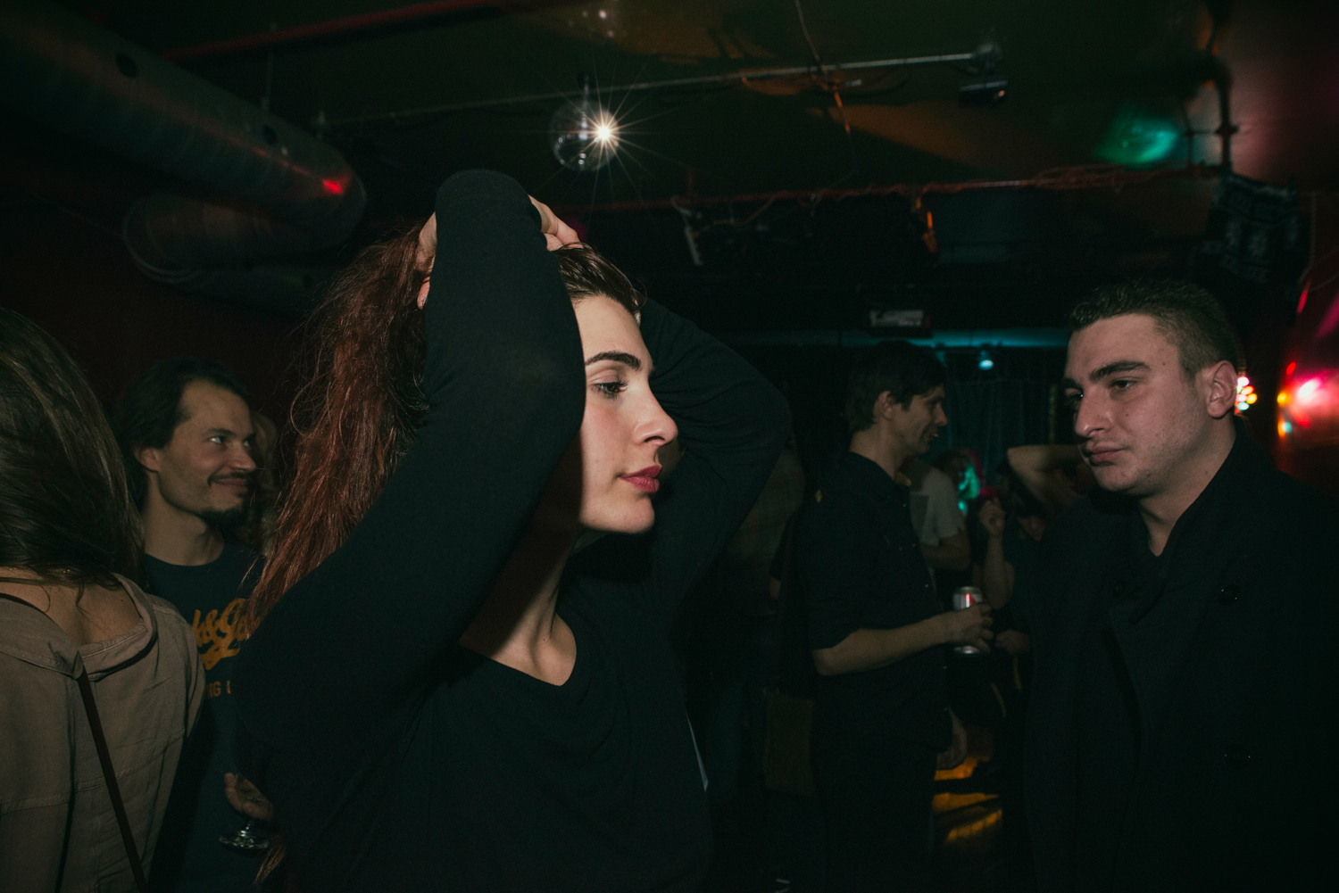 Folle ambiance et dancefloor en feu pour le party de Noël Dare to Care!