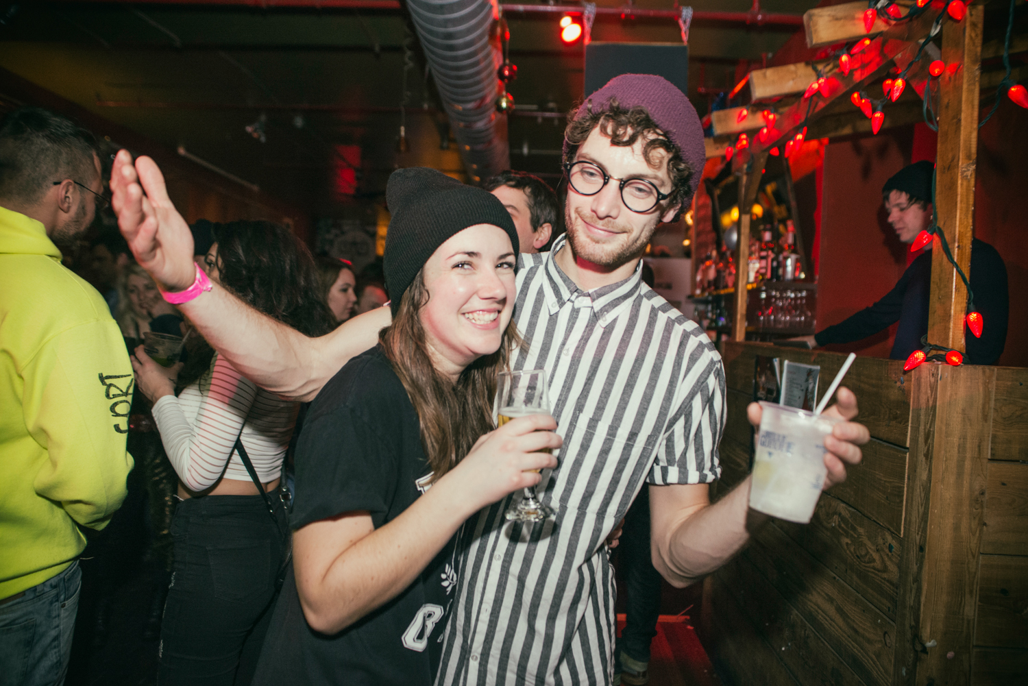 Folle ambiance et dancefloor en feu pour le party de Noël Dare to Care!