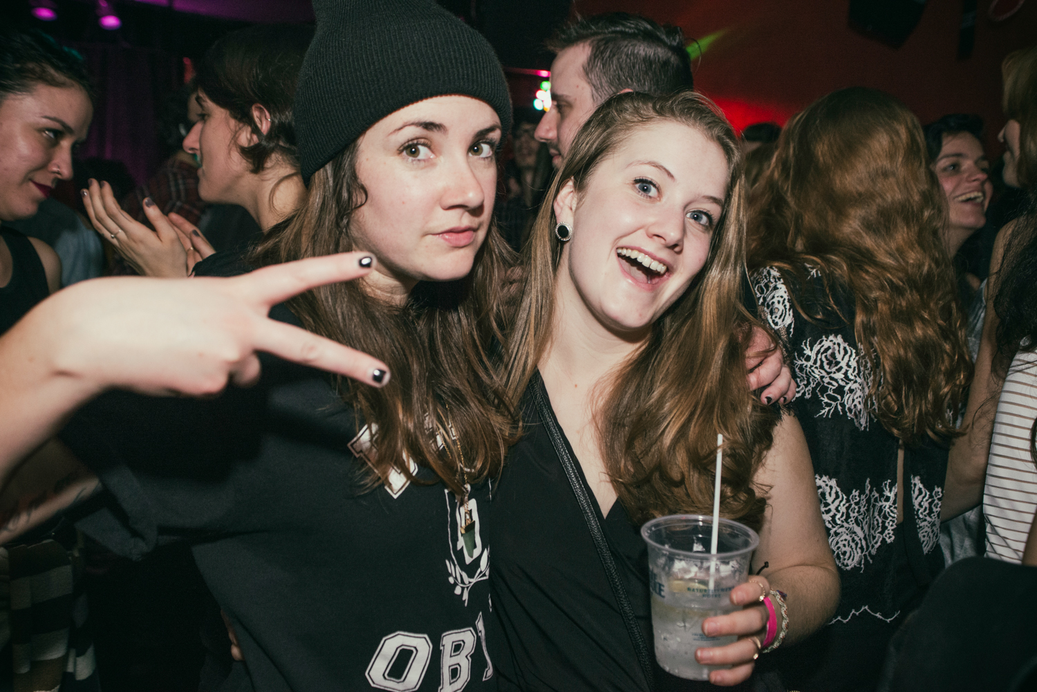 Folle ambiance et dancefloor en feu pour le party de Noël Dare to Care!