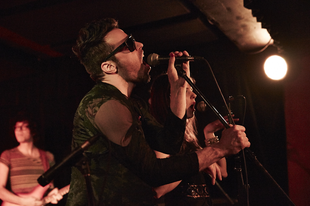 Le Draveur présente des artistes alternatifs montréalais à travers son excellente compilation, Aurore Boréale vol. 2!