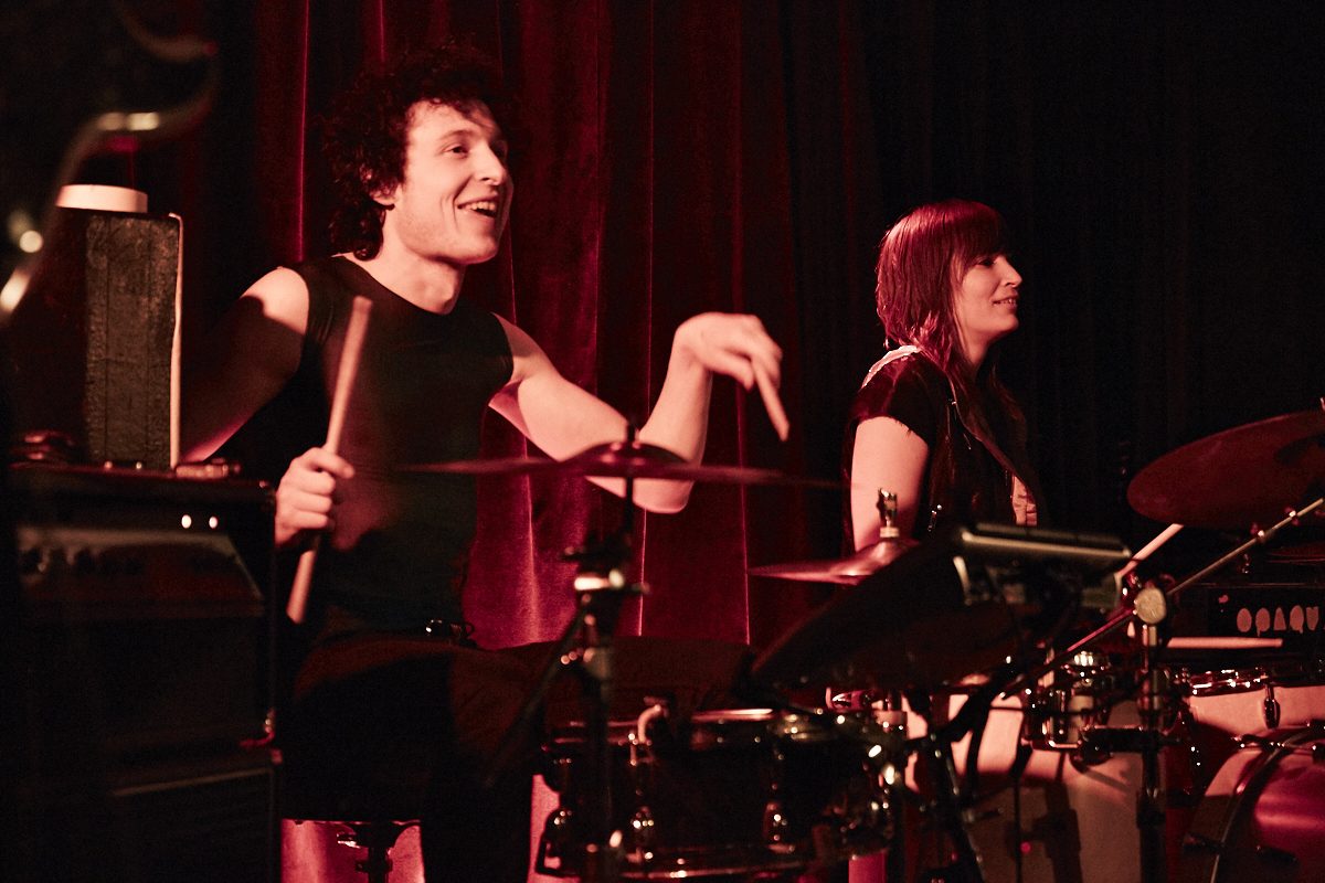 Le Draveur présente des artistes alternatifs montréalais à travers son excellente compilation, Aurore Boréale vol. 2!