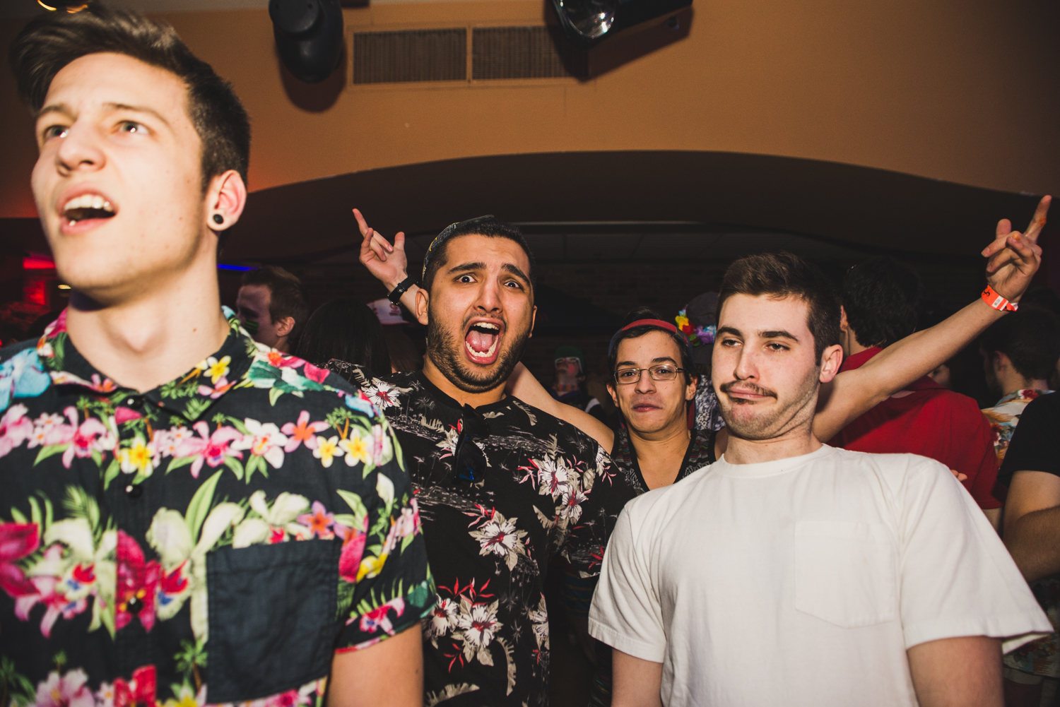 Y'a pas de party aussi cray qu'un party d'ingénieur(es) de la Poly!