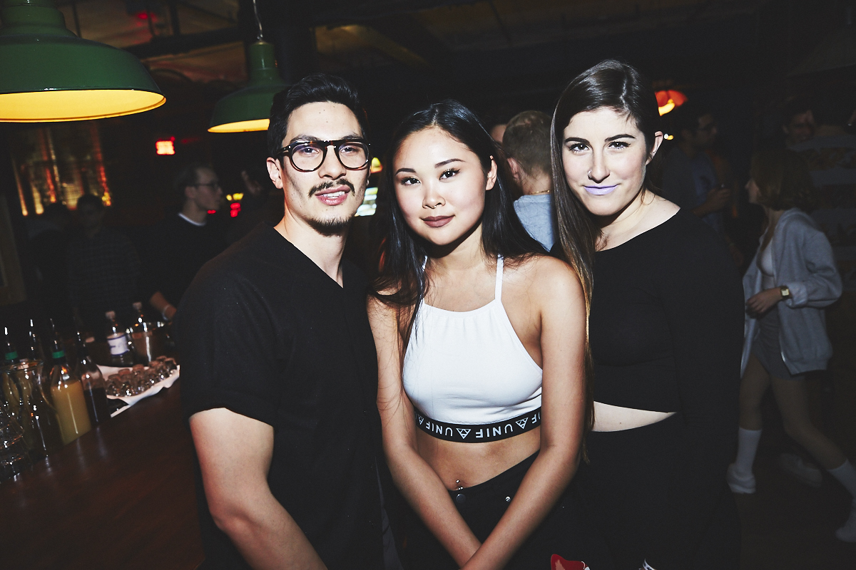 Méchante belle crowd de renards à la première soirée Kitsuné Club Night à l'Apt. 200