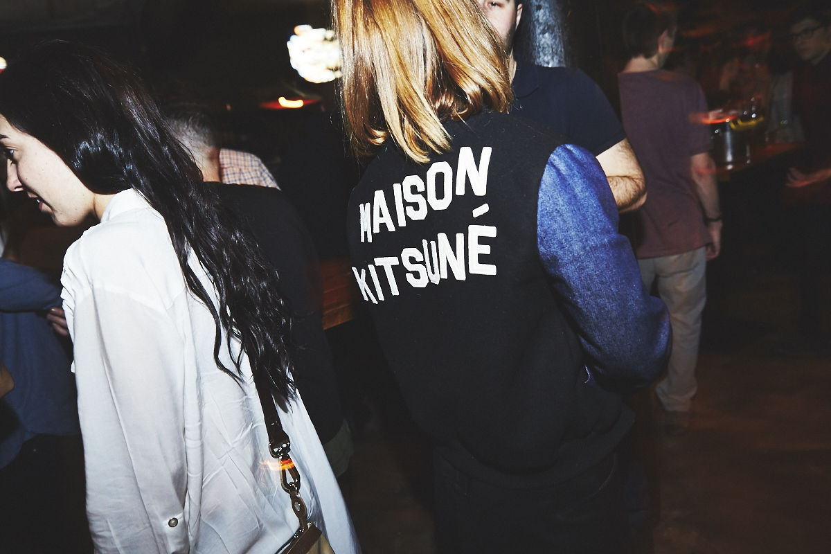 Méchante belle crowd de renards à la première soirée Kitsuné Club Night à l'Apt. 200