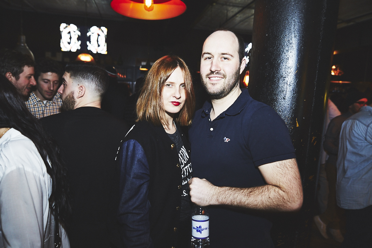 Méchante belle crowd de renards à la première soirée Kitsuné Club Night à l'Apt. 200