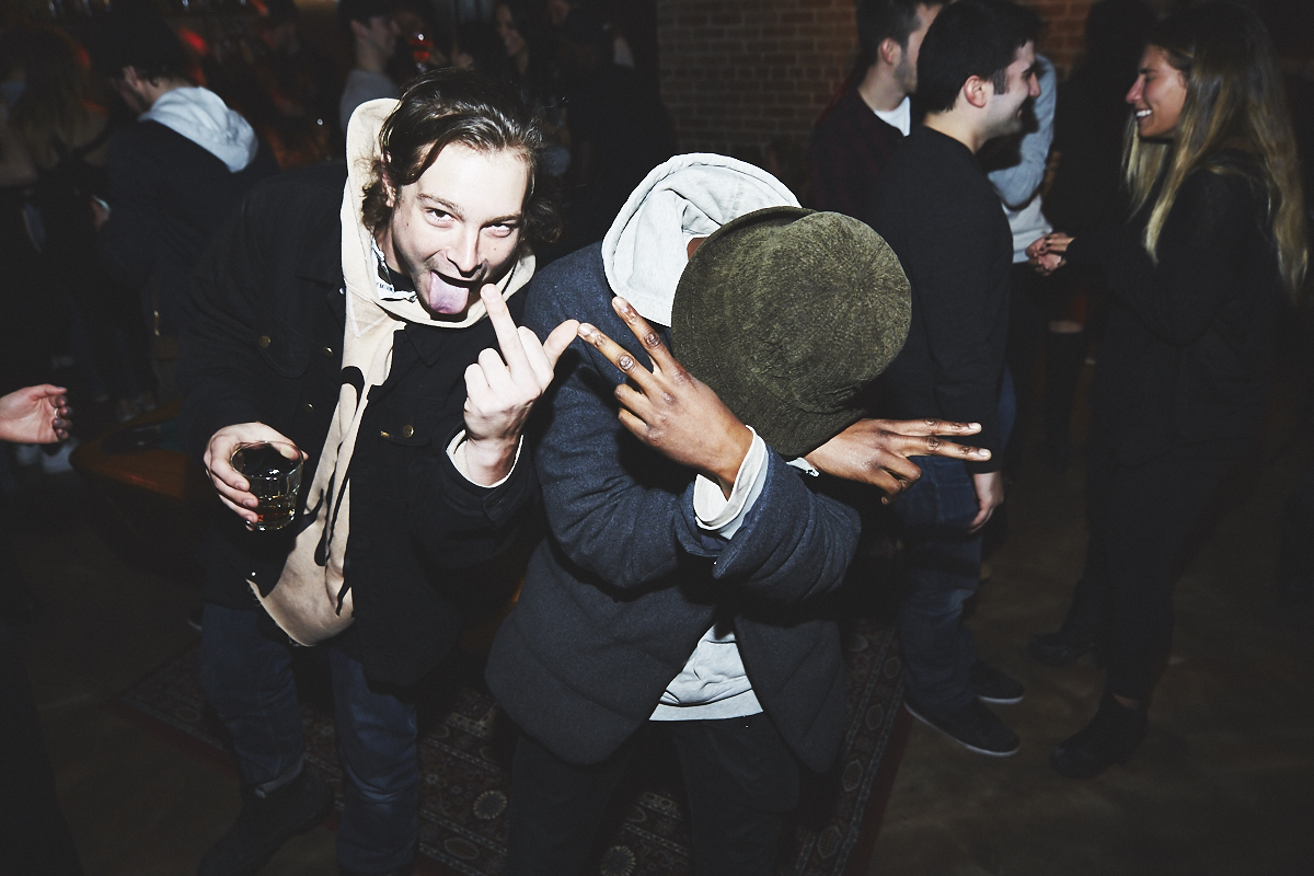 Méchante belle crowd de renards à la première soirée Kitsuné Club Night à l'Apt. 200