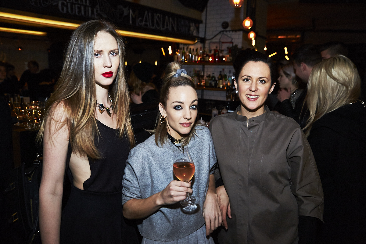 Triptyque dévoile plusieurs nouveaux films chez Mme Lee dans une ambiance à la fête!