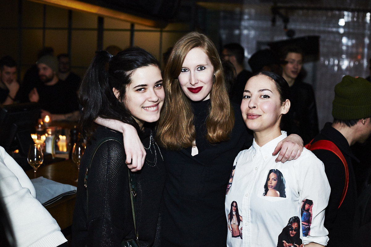 Triptyque dévoile plusieurs nouveaux films chez Mme Lee dans une ambiance à la fête!