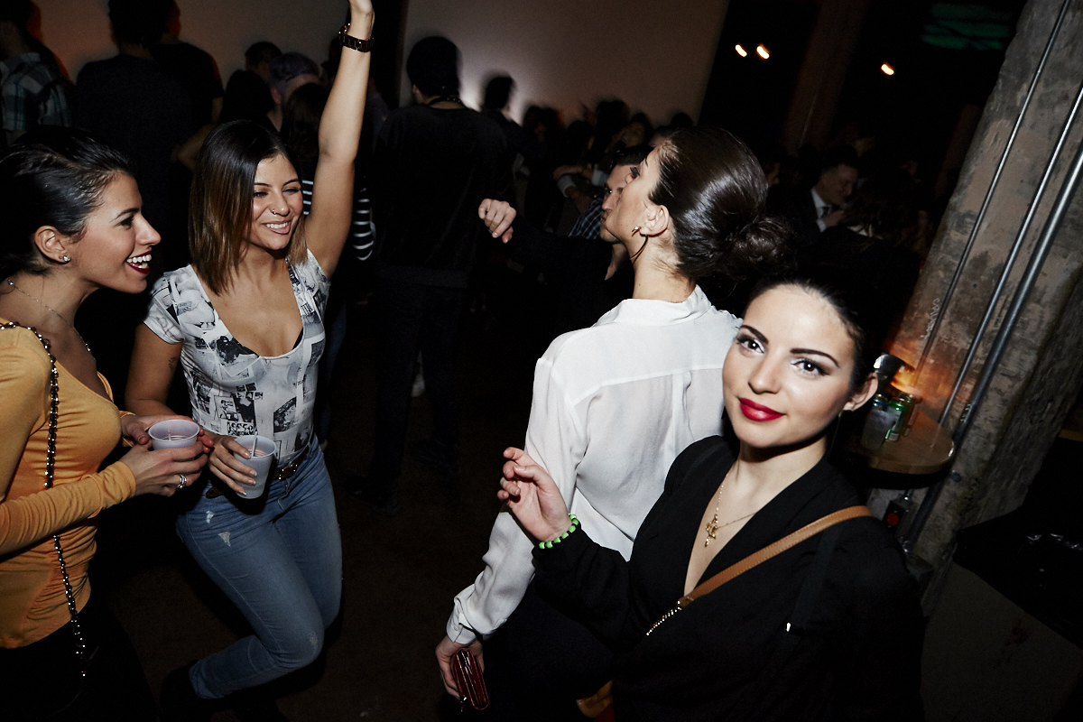 Ça frenche en masse à la SAT avec DJ Brodinski