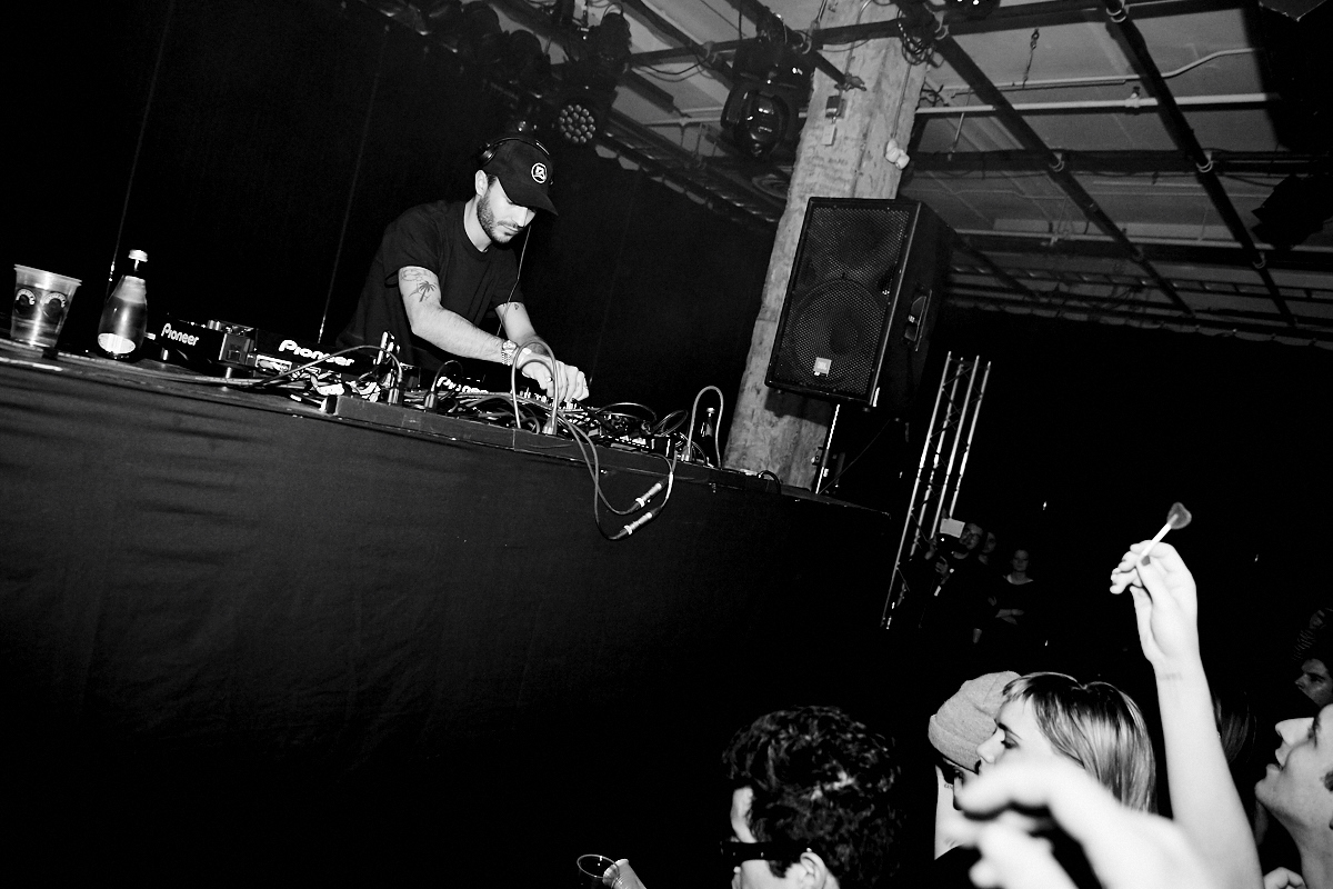 Ça frenche en masse à la SAT avec DJ Brodinski