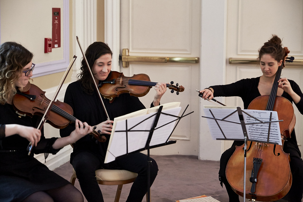 C'était le printemps au Ritz-Carlton lors du dévoilement de la collection ELLE par RW&CO
