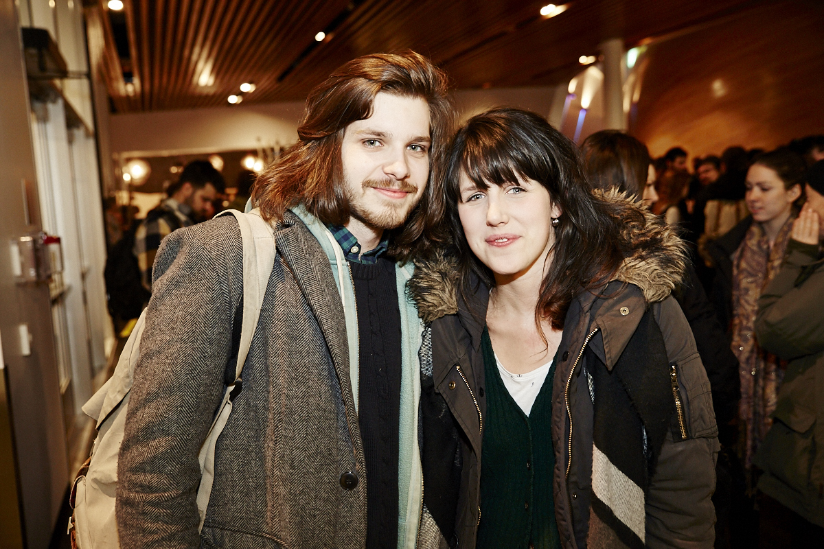 Jean Leloup attire une foule monstre pour le lancement de Paradis City au Planétarium