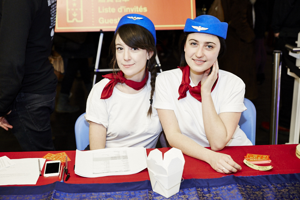 Jean Leloup attire une foule monstre pour le lancement de Paradis City au Planétarium