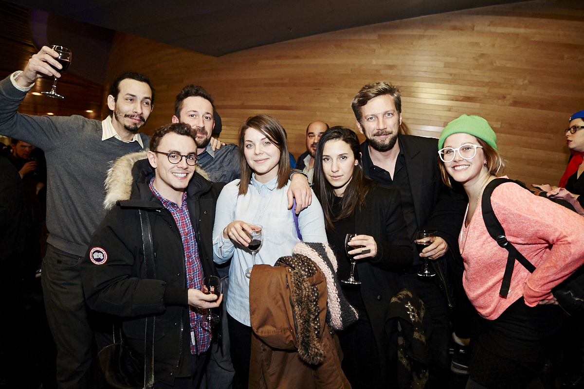 Jean Leloup attire une foule monstre pour le lancement de Paradis City au Planétarium