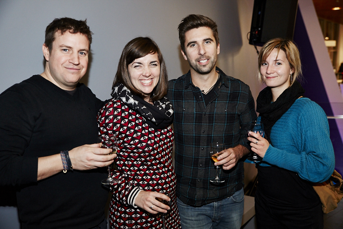 Jean Leloup attire une foule monstre pour le lancement de Paradis City au Planétarium