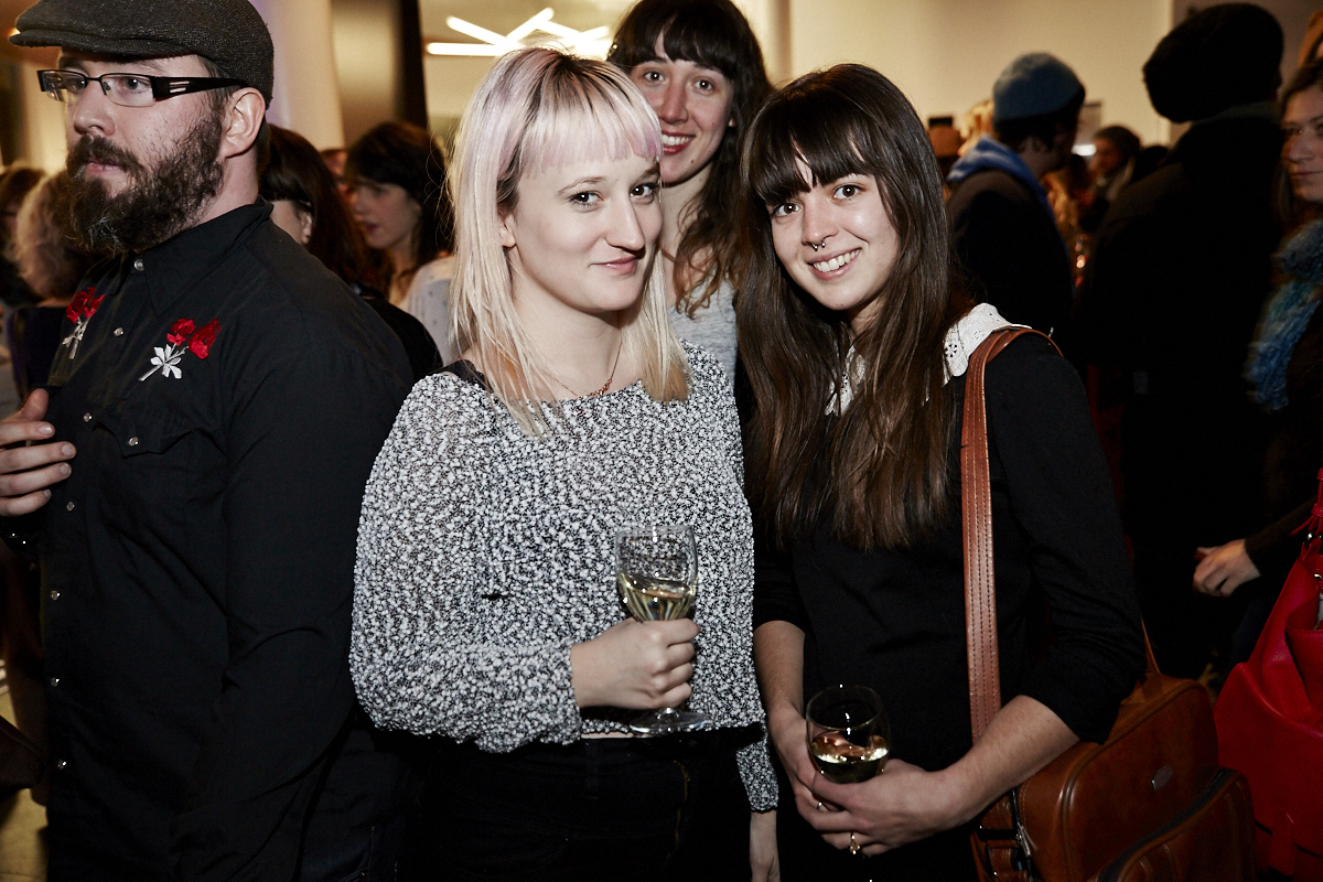 Jean Leloup attire une foule monstre pour le lancement de Paradis City au Planétarium